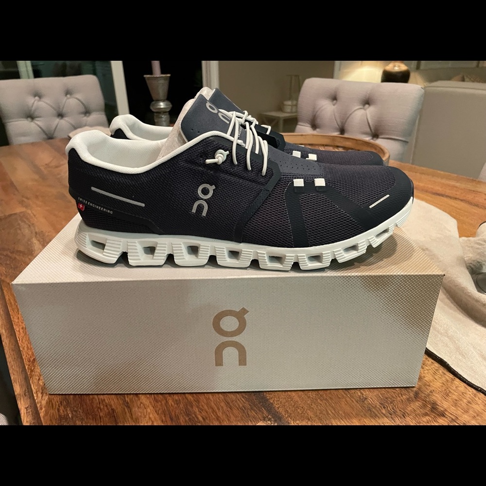 On Running Mens Sneakers size 11 Navy blue